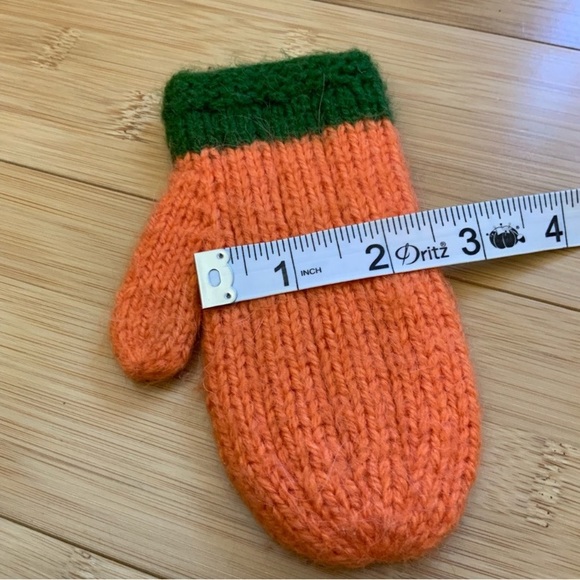 Orange Knit Alpaca Mittens 2-3T - Picture 2 of 4